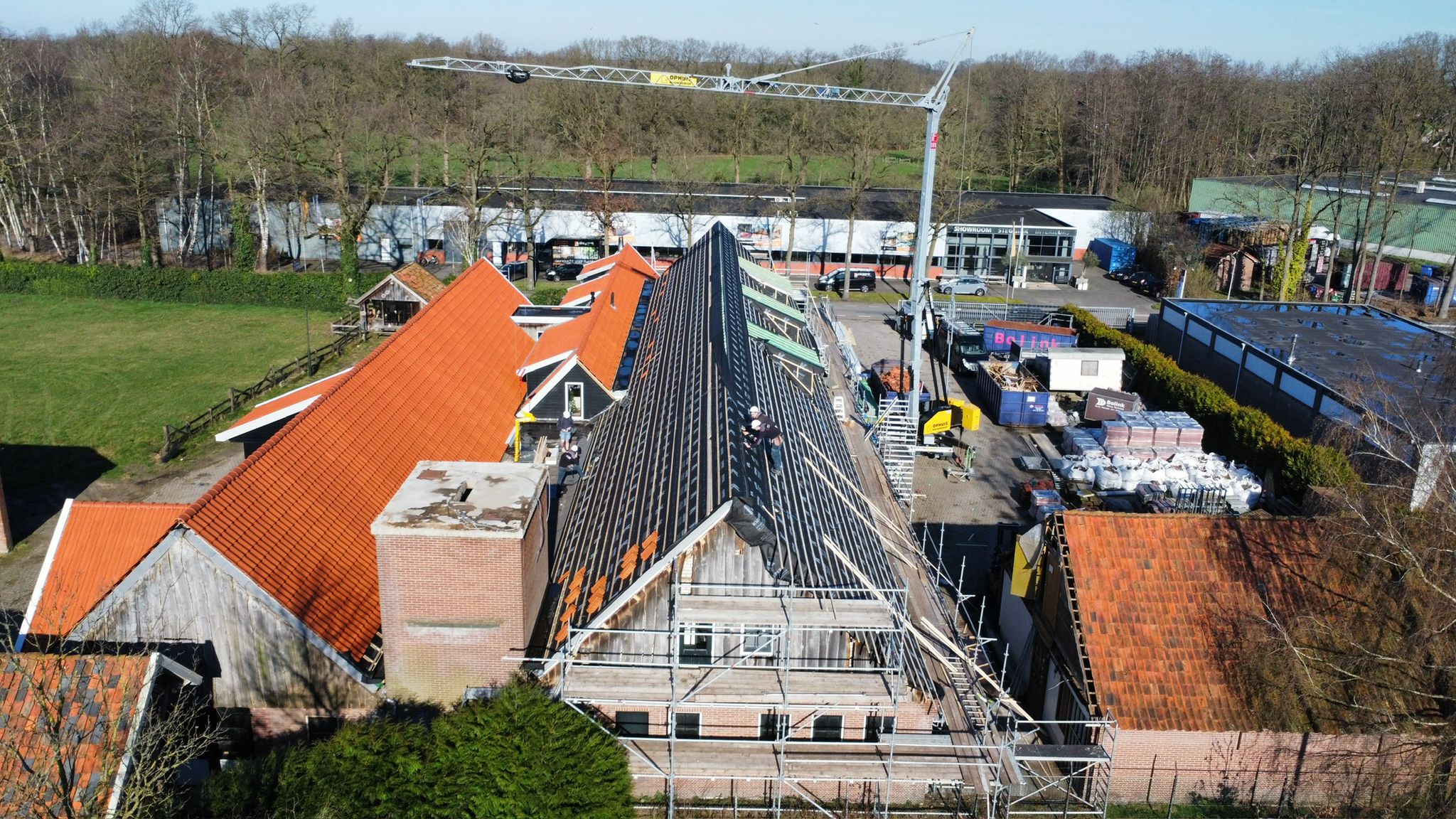 Restauratie en verduurzaming hellend dak en dakkapellen Weerselo fase 2 foto